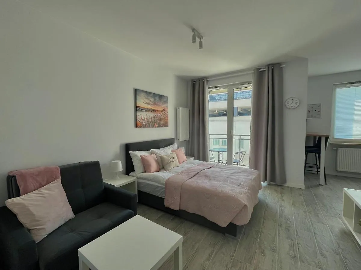Studio Apartment Raspberry By Galeria Polnocna Варшава