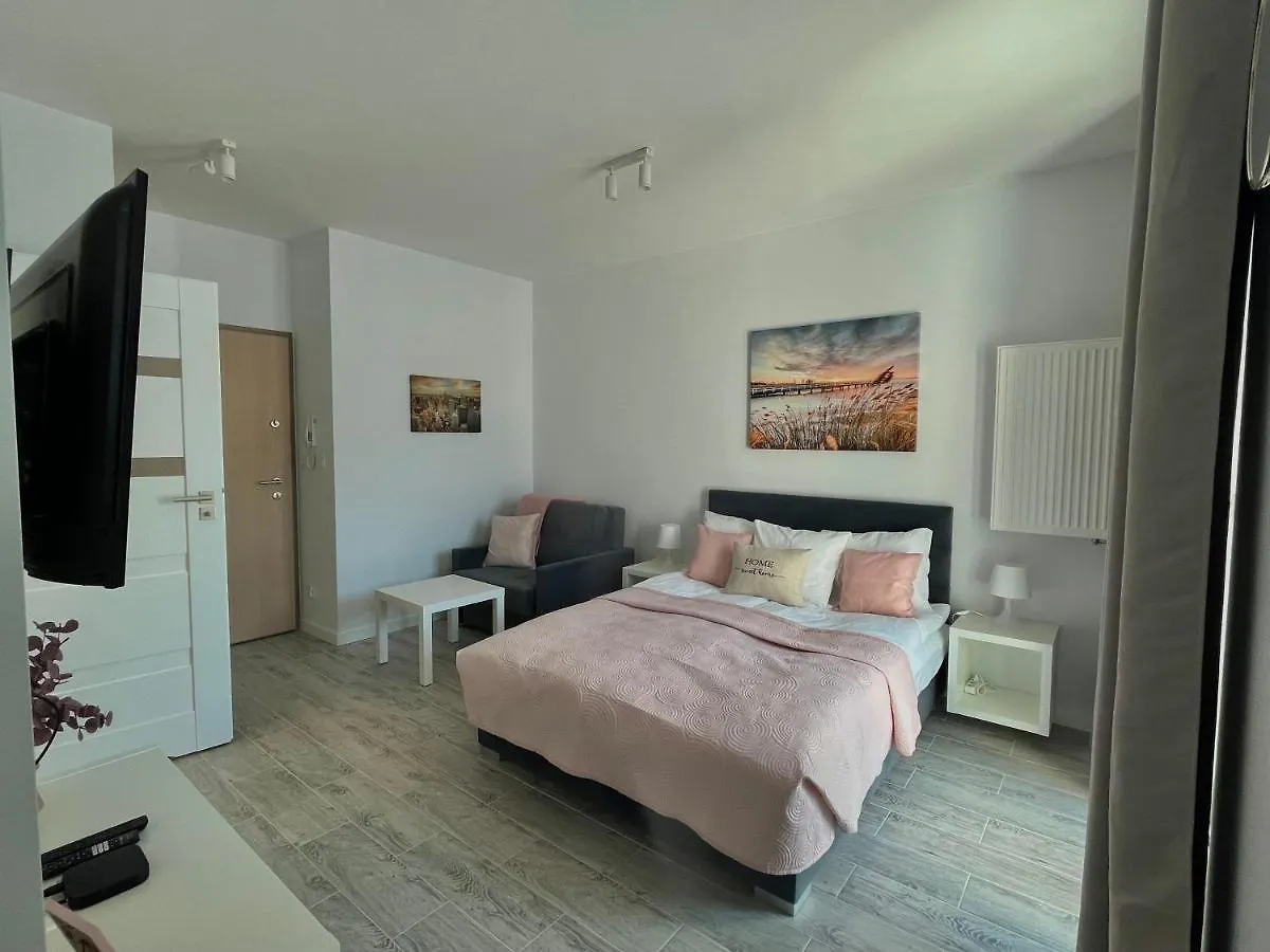 Studio Apartment Raspberry By Galeria Polnocna Варшава